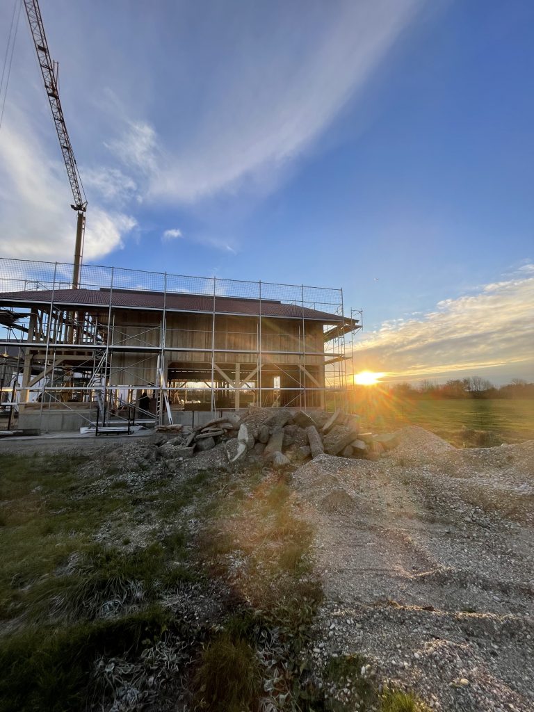 Montage-Stall-Freising