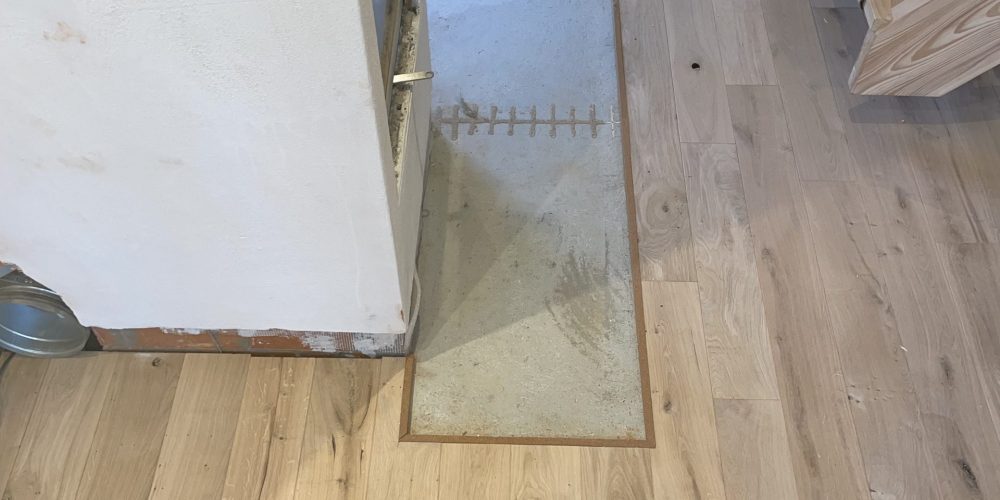 Massivholzdielen-Freising-verschraubt